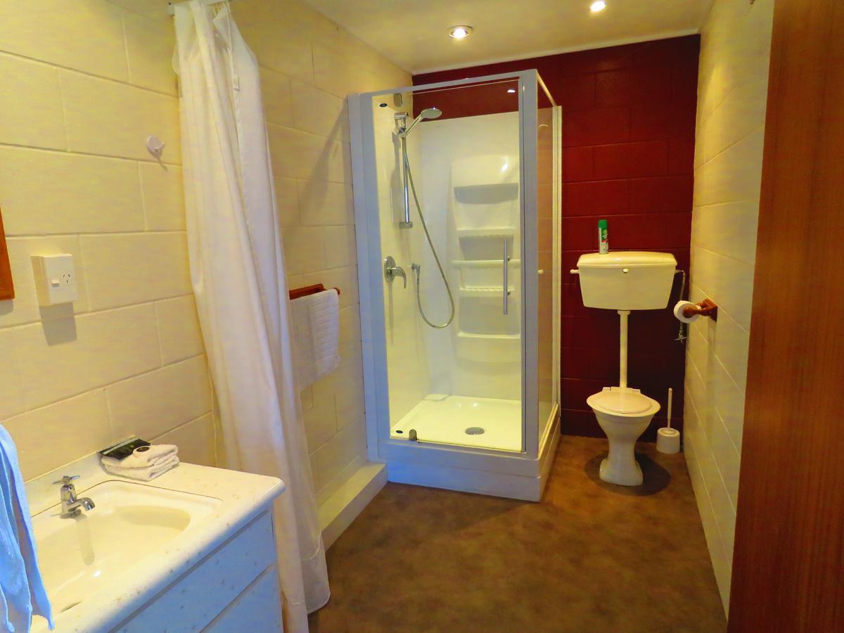 Opunake Motel And Backpackers Lodge Extérieur photo
