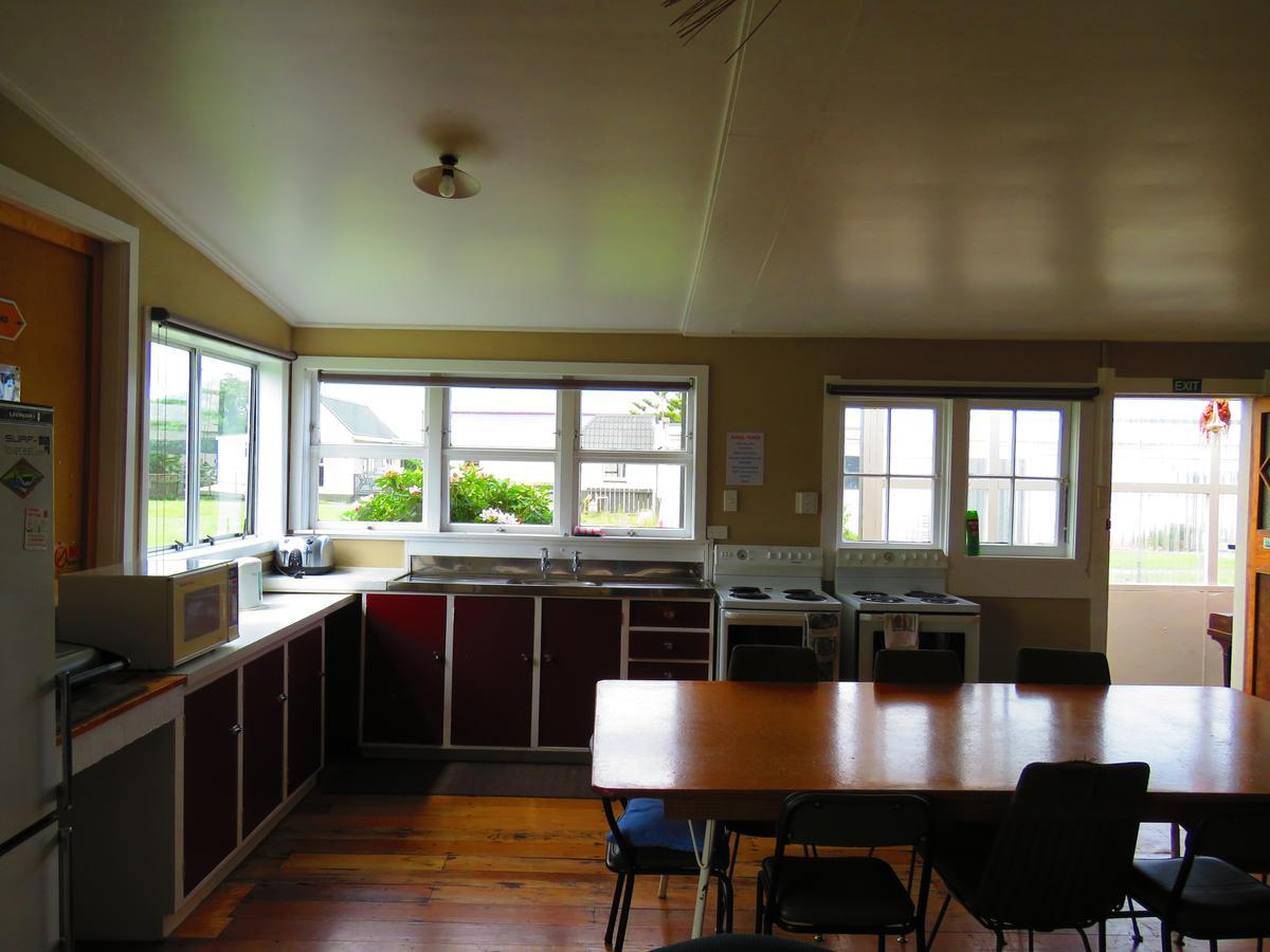Opunake Motel And Backpackers Lodge Chambre photo